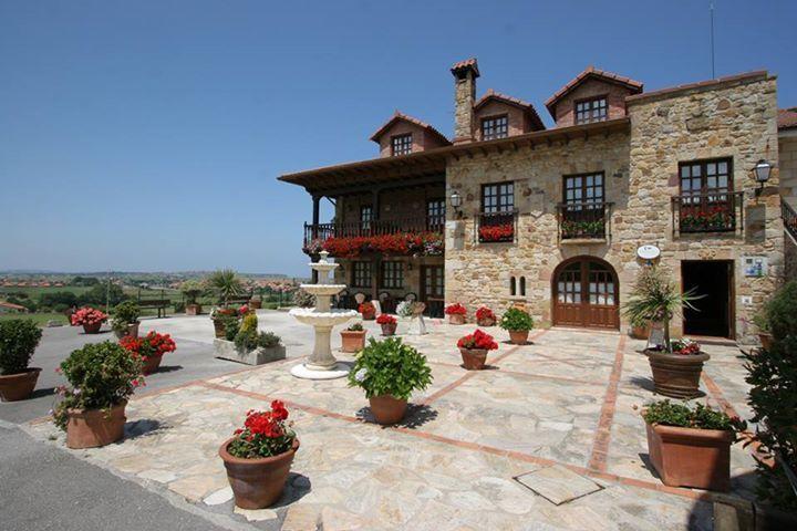 Hotel Finca "Posada El Solar" - Gintonic- Burguer Bar - Tapas Galizano Exterior photo